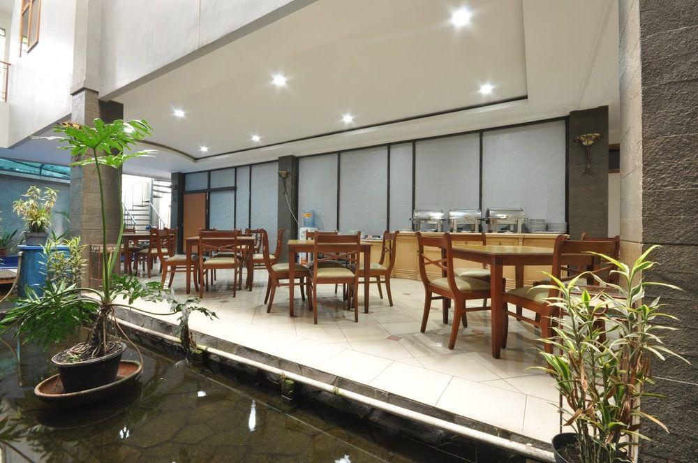 Caryota Hotel Бандунг Екстер'єр фото