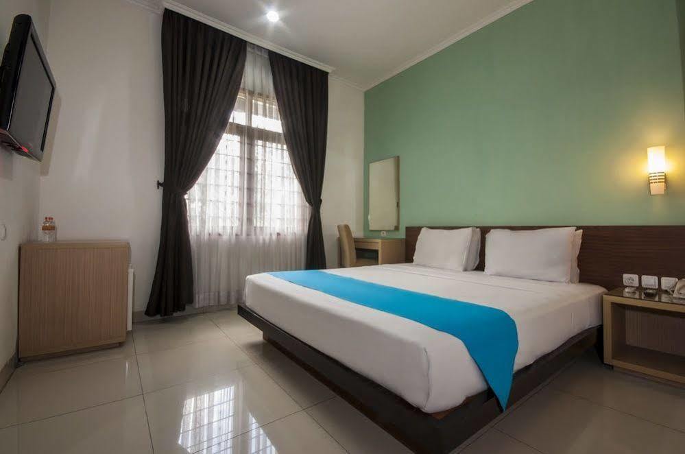 Caryota Hotel Бандунг Екстер'єр фото